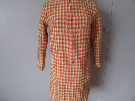 1970s High Collar Shift Dress - image 2