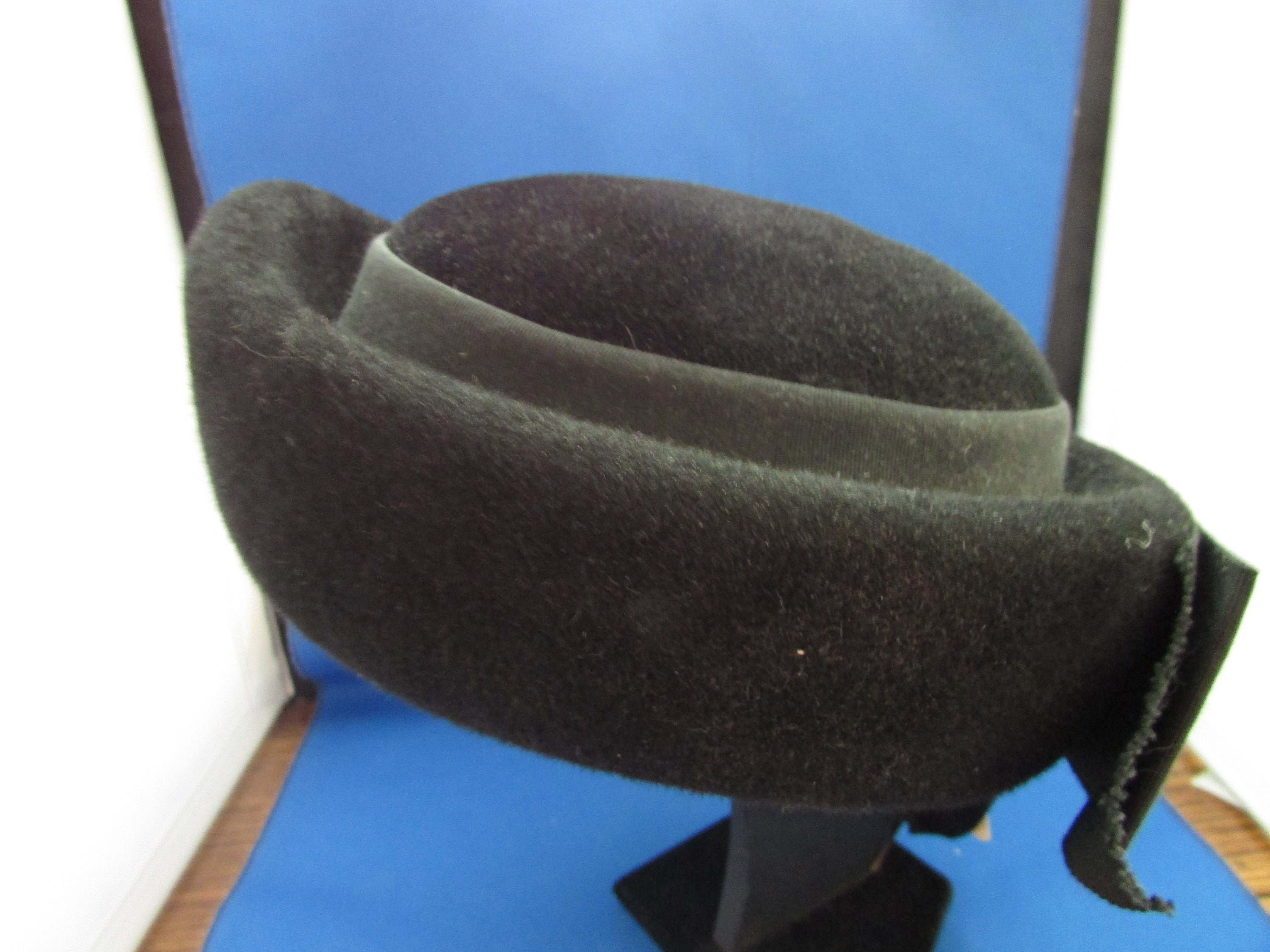 Cheri Gael Black Velour Hat - Etsy Ireland display picture 1