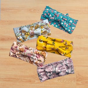 Baby Bow Headband, Newborn Infant Toddler Sizes, Stretchy soft fabric, floral print, baby headpiece, baby gift