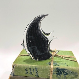 Vintage Murano Glass Fish Figurine – Handcrafted in Italy Art Glass – Paperweight – 6&quot; x 5&quot; – Watermark on Base