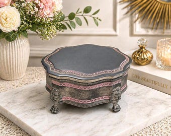 Joyero estilo Hollywood Regency vintage / Caja de baratijas de metal ornamentada con patas de león