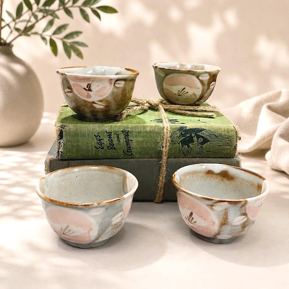 Vintage Handgemachte Keramik Mini Schalen: Japanische Studiokeramik, 4er Set
