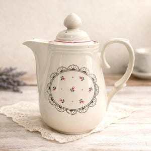 Vintage Victoriana Japan 1989 Keramik Kaffeekanne 9,5 x 7,5 "Blumenspitze Design Teekanne
