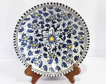 Plato de pared vintage de Ceramiche Italia • Decoración floral de mayólica pintada a mano