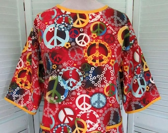 Retro 70s Artist Smock: Peace Love Flowers Print, Size Medium