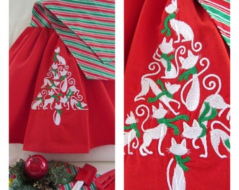 Cat Christmas Tree Tie-on Flour Sack Towel--Kitchen Guest Bath Powder Room Christmas Gift Hostess Hourwarming Gift Holiday Kitchen Decor