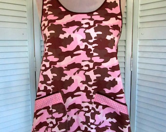 Ladies Camouflage Smock/Apron Pink & Brown Camo Size Med