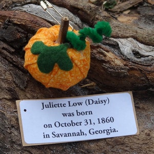 Set of 10 Juliette Gordon Low Halloween Birthday Pumpkin Scout SWAP or Craft Kits image 1