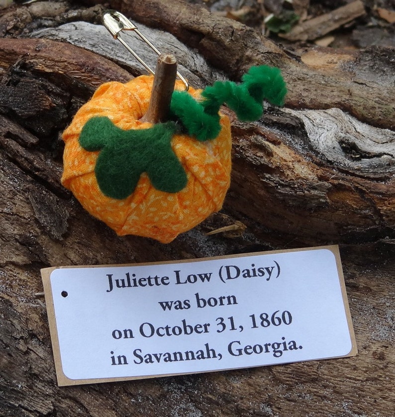 Set of 10 Juliette Gordon Low Halloween Birthday Pumpkin Scout SWAP or Craft Kits image 1