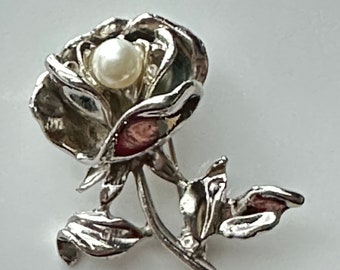 Silver tone rose brooch with faux pearl, Something old wedding accessory, Elegant vintage 1960s rose brooch, tie tack, hat or shawl pin