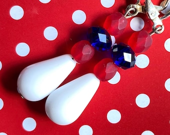 Pendientes de lágrima rojos, blancos y azules, cristales y cristal checo vintage