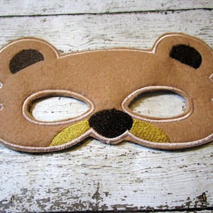 Fai finta di giocare con la maschera da orso in feltro per i bambini
