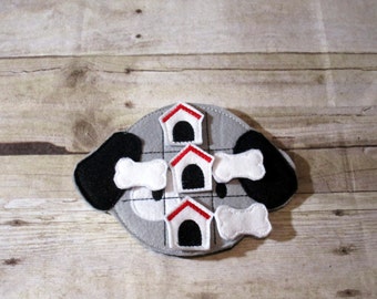 Cute handcrafted puppy tic tac toe game for boys and girls. Can be used as a gift or party favor.