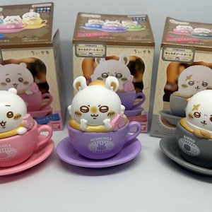 Chiikawa Deluxe Gacha / Café Chiikawa / Momonga / kawaii / Amantes de Chiikawa