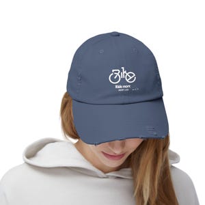 Unisex Bike Hat, Vintage Bicycle Design Cap, Gift for Cyclists, Outdoor Lovers, Adjustable Cycling Hat, Casual Wear, Adventure Accessories.
