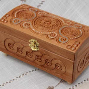 Hand Carved Wooden Jewelry Box – Decorative Keepsake Box with Beads, carved jewelry case, gift for her (8.3x4.3 Inches)