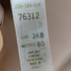 VICTORIA'S SECRET- 1990's Powder Blue Lace Demi Push up Bra- 36B image 9