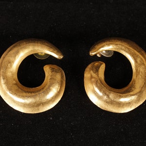 1990's Gold Tone Abstract Circular Stud Earrings Vintage Collectible Jewelry Fashion Accessory image 1