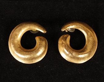 1990's Gold Tone Abstract Circular Stud Earrings - Vintage Collectible Jewelry Fashion Accessory