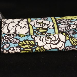 Vera Bradley Island Blooms Crossbody Wristlet Vintage Handbag Collectible Fabric Purse image 1