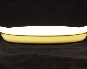 Descoware Yellow White Cast Iron Enamel Oval Baker - Vintage Metal Collectible Dining Serving Entertaining