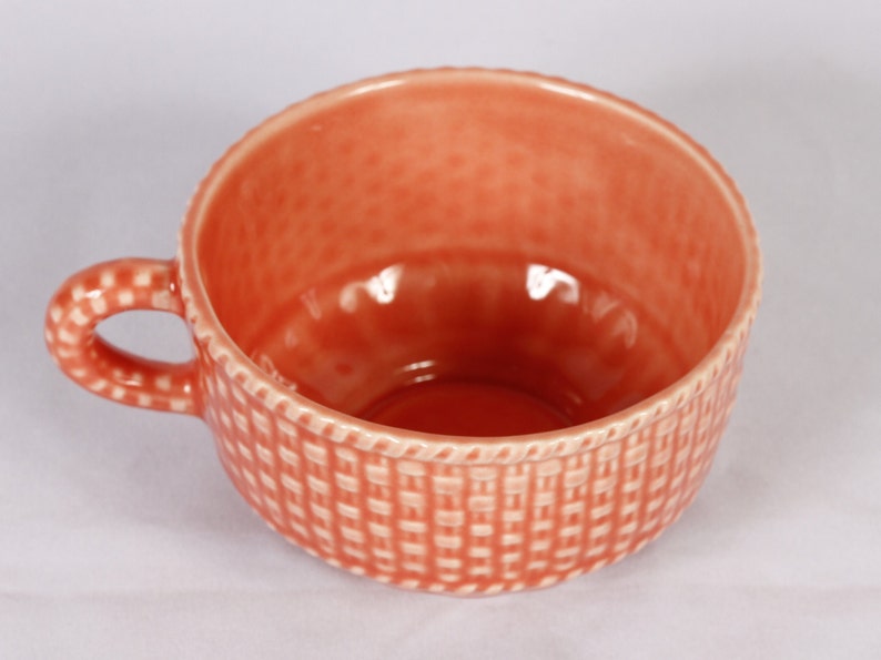 Bordallo Pinheiro Coral Salmon Basketweave Dessert Plate Cup Saucer Vintage Ceramic Collectible Dining Serving Entertaining image 3