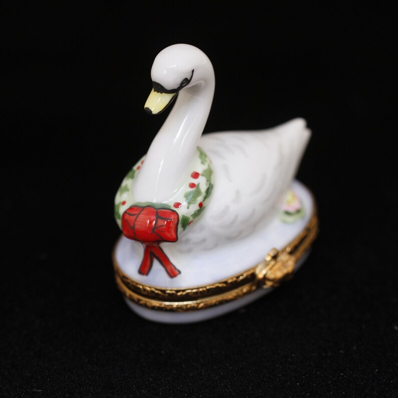 Limoges France White Swan Wreath Bow Trinket Box Vintage Ceramic Collectible Home Living Decor image 2