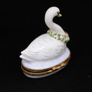 Limoges France White Swan Wreath Bow Trinket Box Vintage Ceramic Collectible Home Living Decor image 4