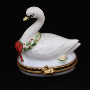 Limoges France White Swan Wreath Bow Trinket Box Vintage Ceramic Collectible Home Living Decor image 1