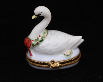 Limoges France White Swan Wreath Bow Trinket Box - Vintage Ceramic Collectible Home Living Decor