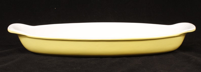 Descoware Yellow White Cast Iron Enamel Oval Baker Vintage Metal Collectible Dining Serving Entertaining image 2