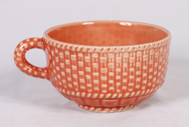 Bordallo Pinheiro Coral Salmon Basketweave Dessert Plate Cup Saucer Vintage Ceramic Collectible Dining Serving Entertaining image 2