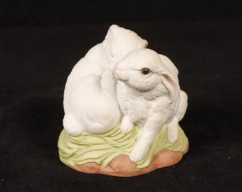 Boehm #40275 Snuggling Rabbits Figurine - Vintage Ceramic Collectible Art Home Decor