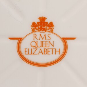 Premiere Classe 1978 RMS Queen Elizabeth Orange Coaster Tip Tray Set of 2 Vintage Ceramic Collectible Dining Serving Entertaining image 3