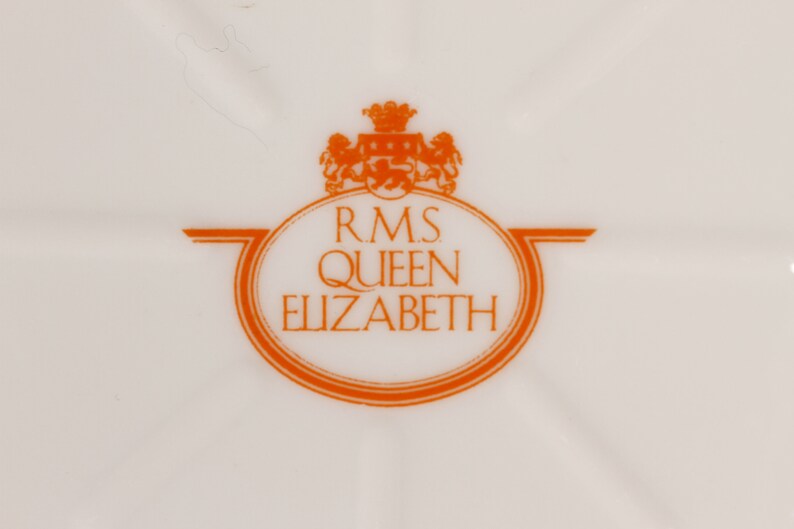 Premiere Classe 1978 RMS Queen Elizabeth Orange Coaster Tip Tray Set of 2 Vintage Ceramic Collectible Dining Serving Entertaining image 3