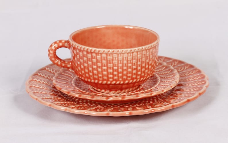 Bordallo Pinheiro Coral Salmon Basketweave Dessert Plate Cup Saucer Vintage Ceramic Collectible Dining Serving Entertaining image 1