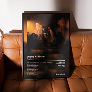 Póster de Tory Lanez "Alone At Prom" (Envío gratuito a EE. UU. y la UE) - Pósters de portadas de álbumes - Pósteres musicales estéticos para dormitorio, estudio o residencia universitaria