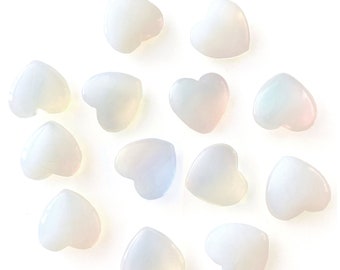 Colgante con forma de corazón de piedra preciosa natural hinchada de opalita