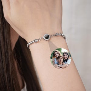 Custom Photo Projection Bracelet , Photo Bracelet, Personalized Photo Projection, Memorial Picture Bracelet, Gift for Mom, Couple Gift