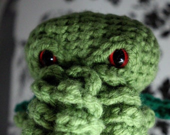 Bite-Sized Cthulhu Stuffed Toy - Super adorable - 3.5 in tall