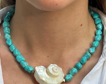 Collar Oceana Soul – Colgante de conchas y cuentas de turquesa – Joyería bohemia hecha a mano