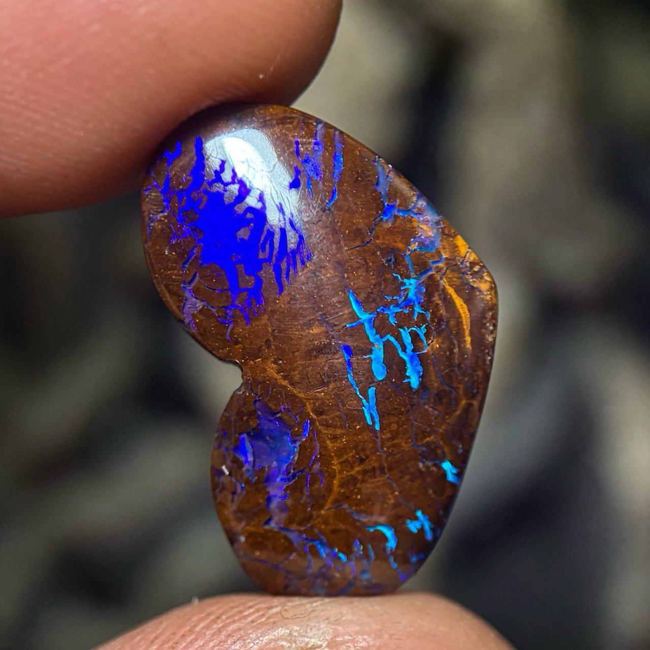 オーストラリア産ボルダーオパール マトリックス 天然 7.85 カラット