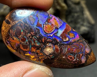Imponujący naturalny opal koroitowy z australijskiego konglomeratu 41,10 ct