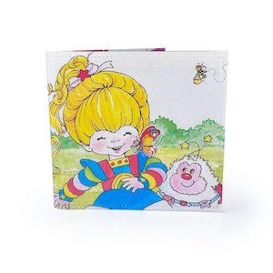 PORTEMONNEE | Geüpcycled jaren 80 regenboog vintage stripboekpagina van PVC - Comic Wallet, Retro Cartoon, helder