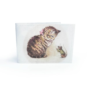 REISKAARTHOUDER |  Vintage kitten geüpcycled boekenpagina in pvc - Oyster, Metro, Rail, Bus, Travel Wallet, Beatrix Potter, Miss Moppet