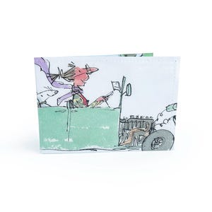 REISE KARTENHALTER | Mrs Armitage Königin der Straße, Metro, Eisenbahn, Auster, Bus, Reisebrieftasche - Quentin Blake Buchseite in PVC, Nostalgie