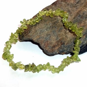 Peridot Chip Stretch Bracelet Adjustable earthegy #1329
