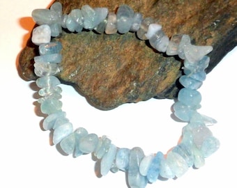 Aquamarine Chip Stretch Bracelet earthegy #659