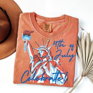 4th of July Statue of Liberty Shirt – Celebrate Independence Day Tee – Patriotic USA Graphic T-Shirt – Comfort Colors Unisex Top