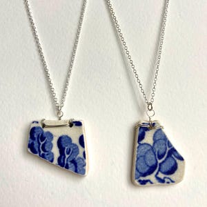 Collar de cerámica marina de Devon con cadena bañada en plata 925